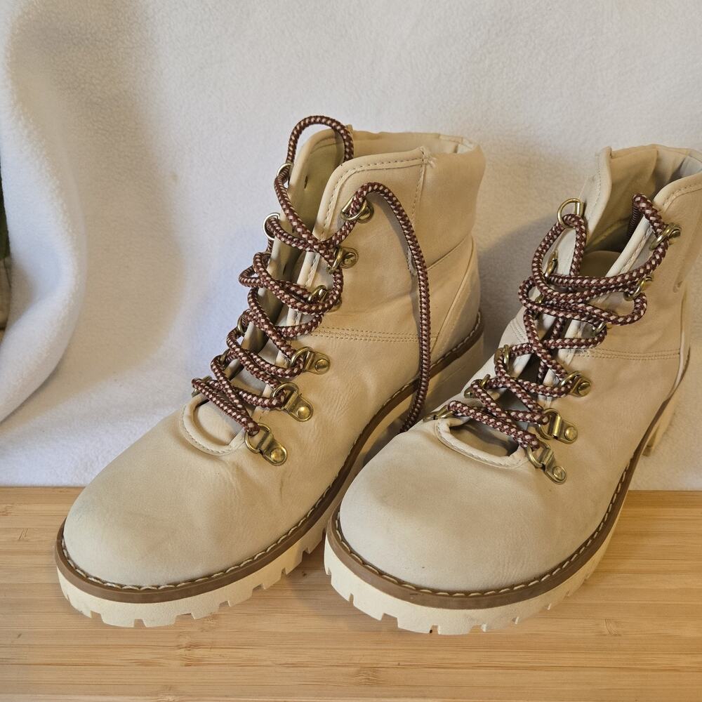 St. John's Bay Women's Boots Size 8